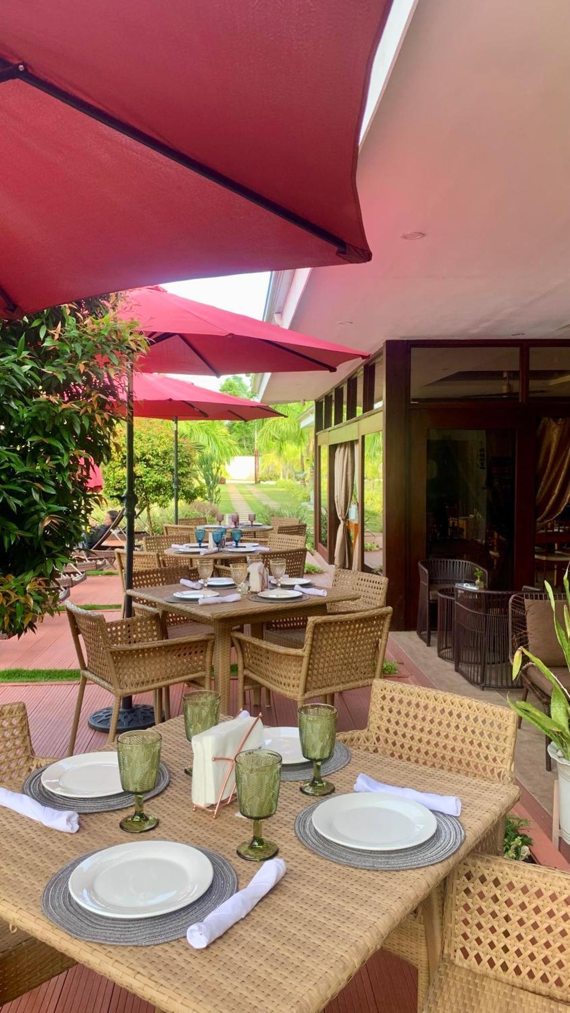 Bella Napoli Resort & Resto Панглао Екстериор снимка