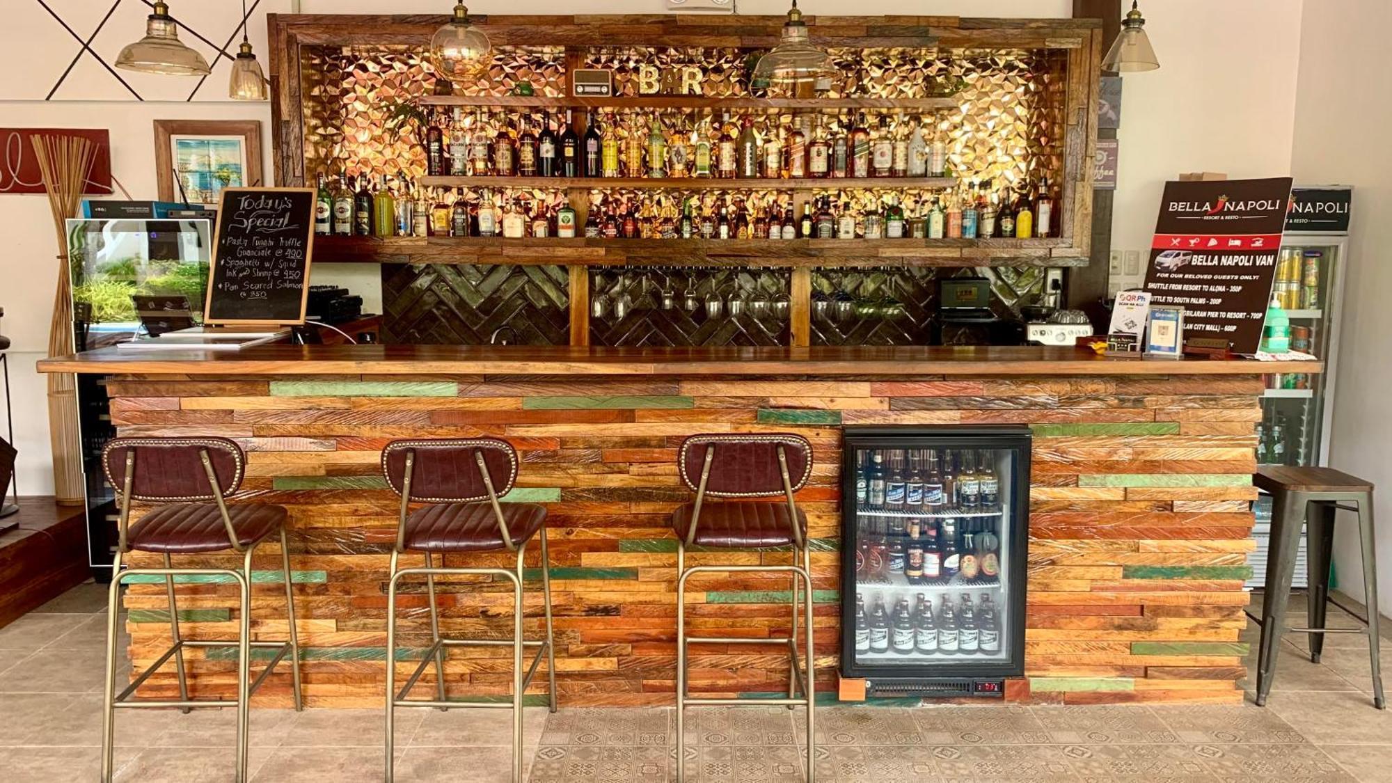 Bella Napoli Resort & Resto Панглао Екстериор снимка